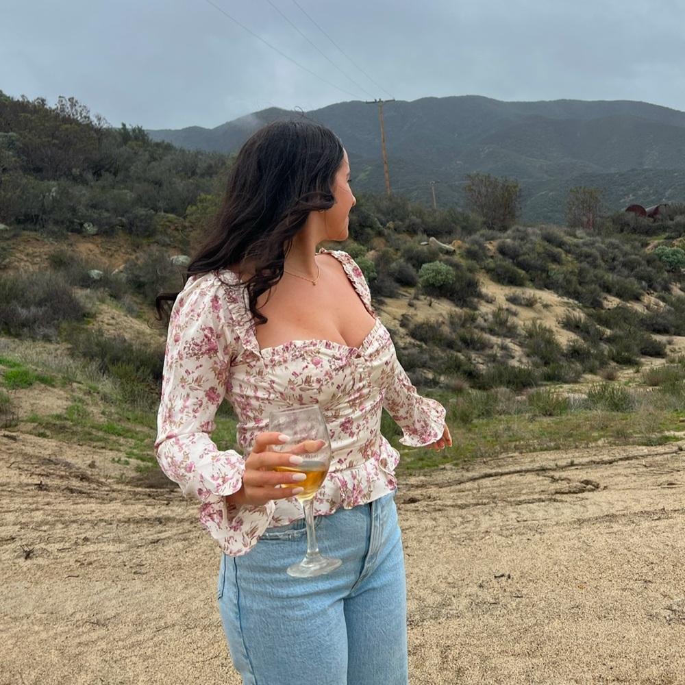 ASTR the label floral top